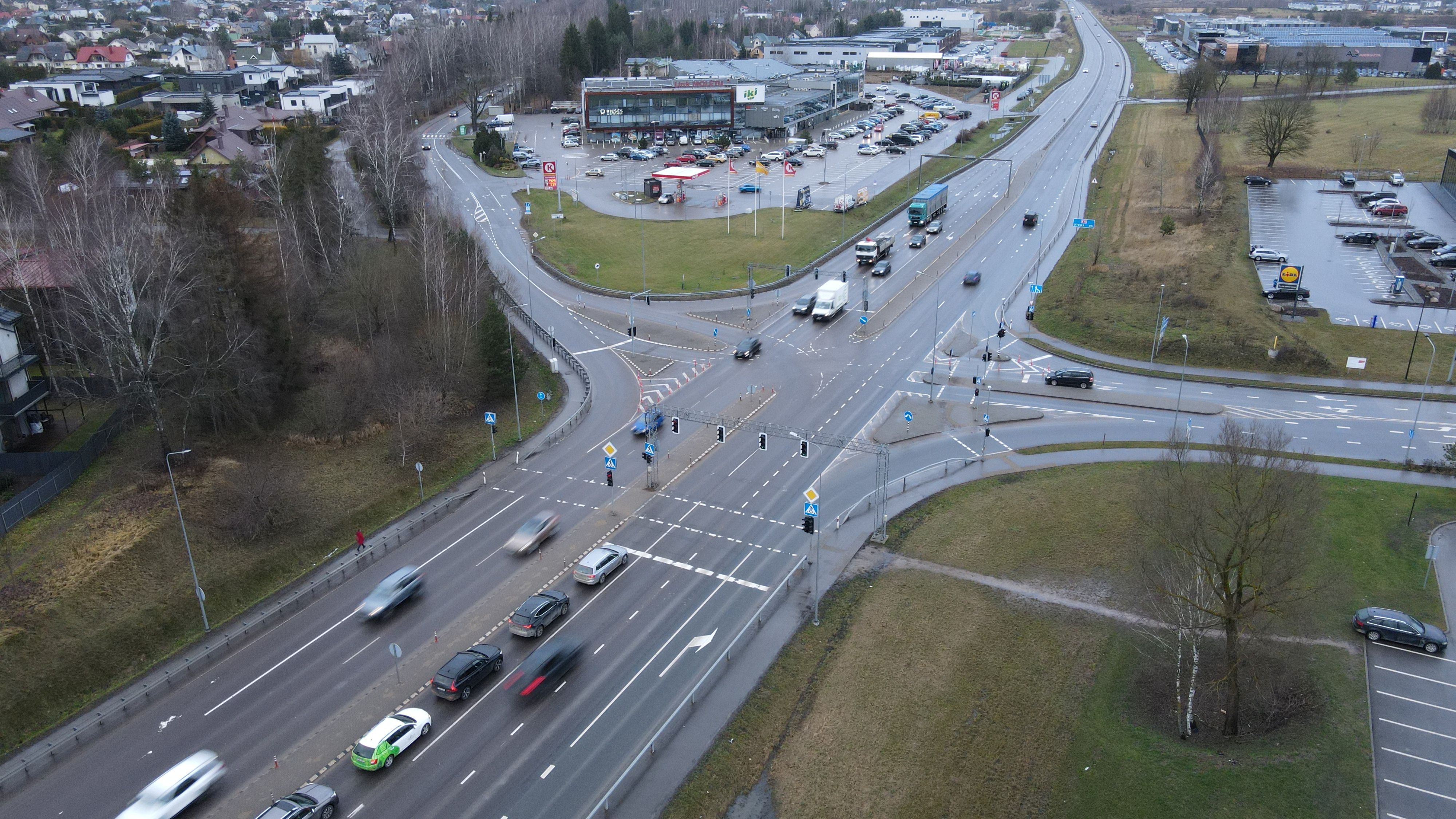 Išmanūs šviesoforai Lietuvoje: eismas bus sklandesnis ir saugesnis.