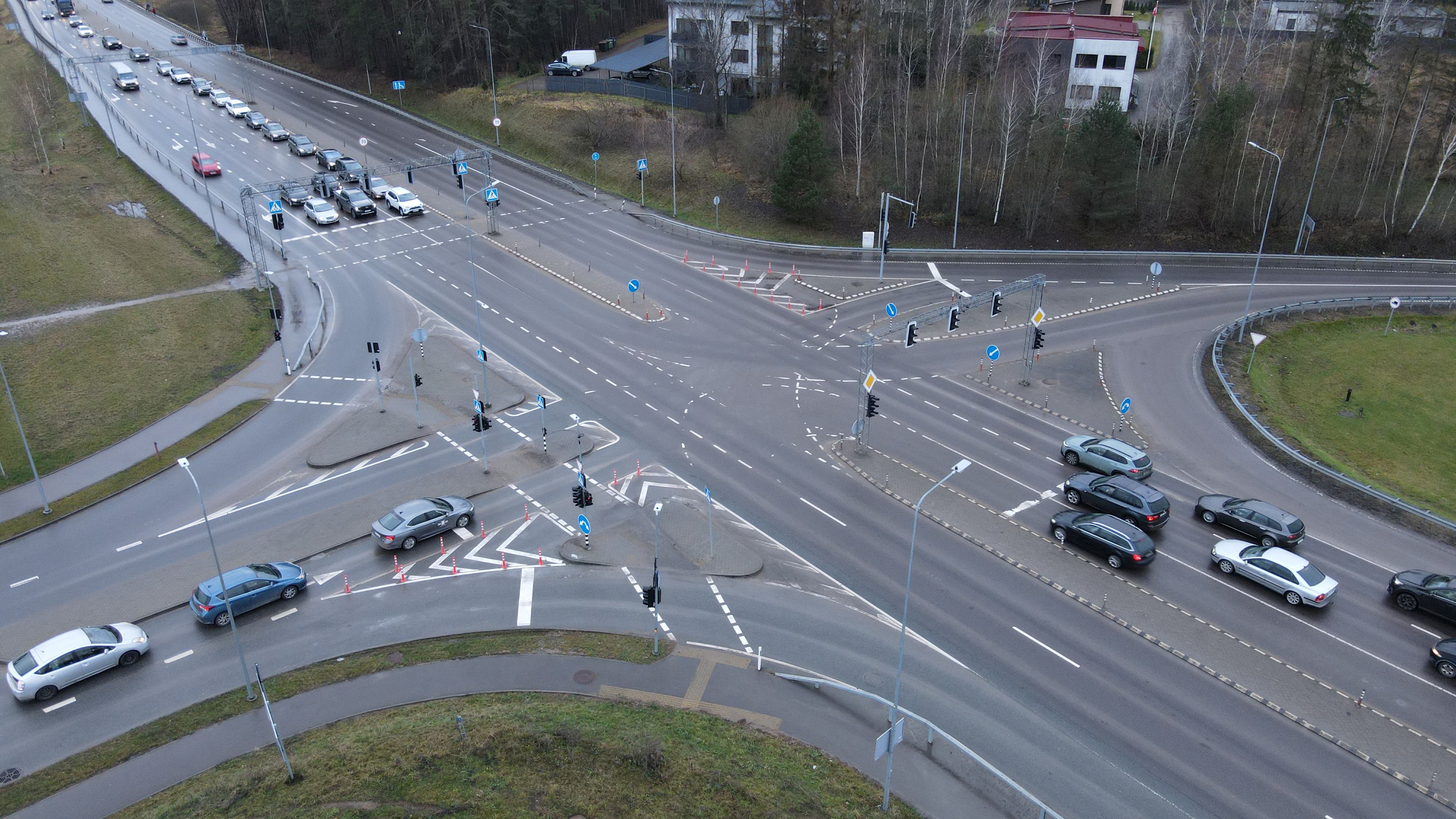 Išmanūs šviesoforai Lietuvoje: eismas bus sklandesnis ir saugesnis.
