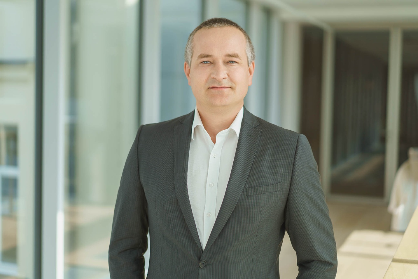 Artėja net 16 laipsnių šaltis: ekspertas įvardijo klaidas, dėl kurių vairuotojai nepajudės iš vietos