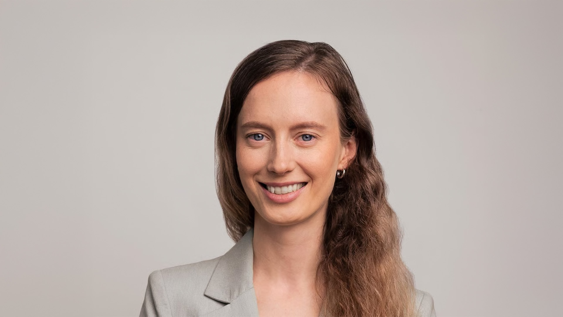 Jaučiatės be jėgų? Psichoterapeutė paaiškino, kas iš tiesų vyksta „liūdniausią metų dieną“ ir kodėl žiemą nereikia savęs plakti