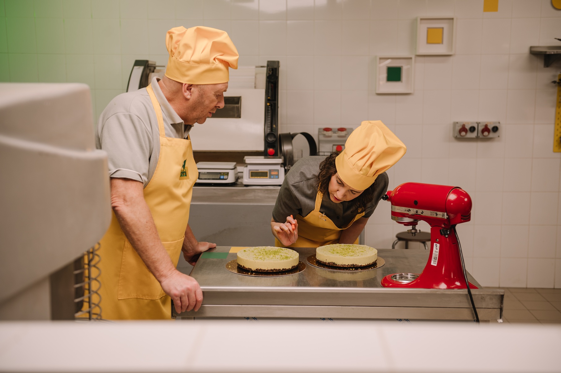 Netikėjo, kad tai įmanoma: be cukraus ir be miltų pagamintas tortas tapo absoliučiu hitu – pasigaminkite namuose
