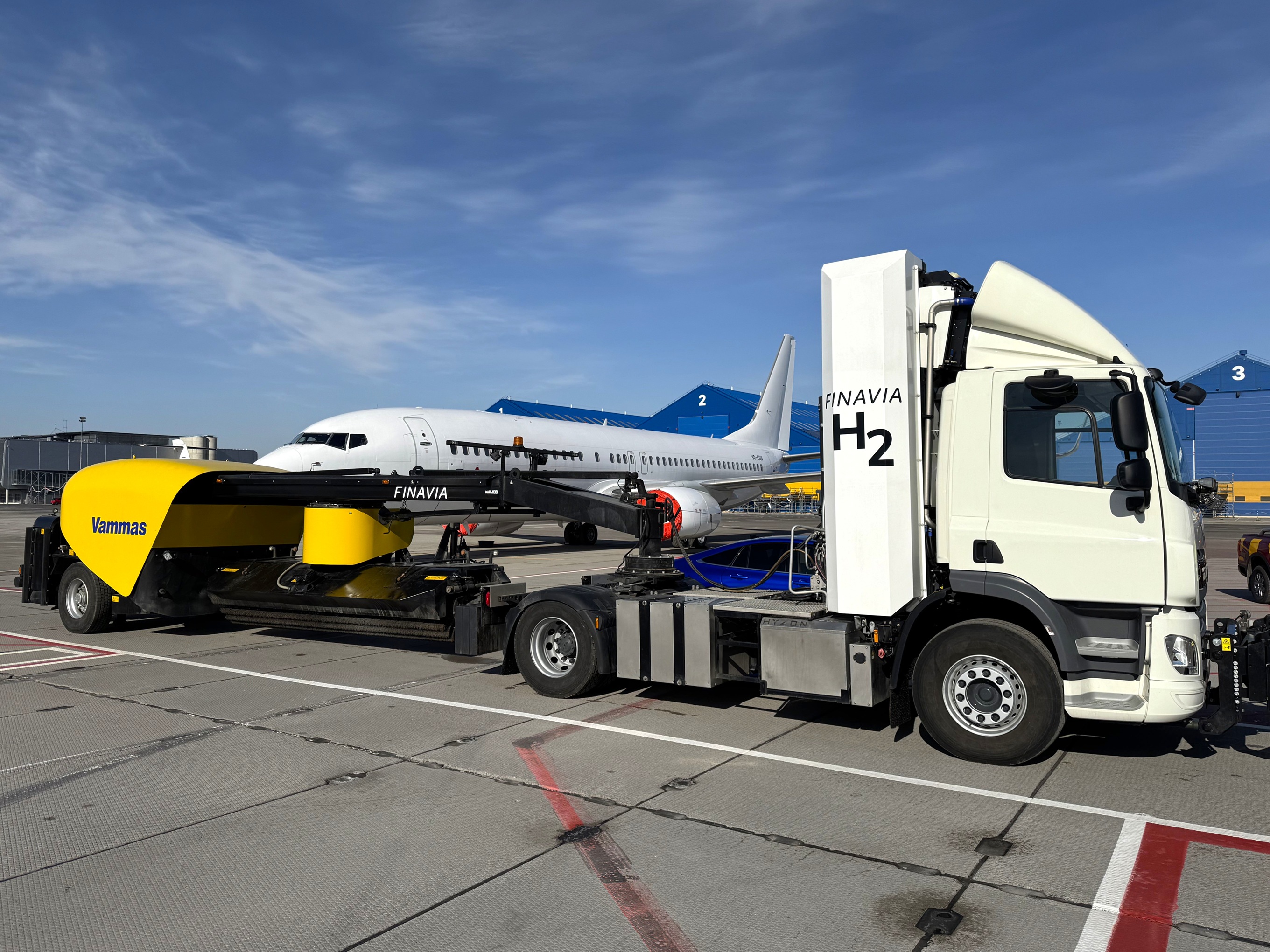 Ateities aviacija: Kaune išbandytas vandenilinis sunkvežimis