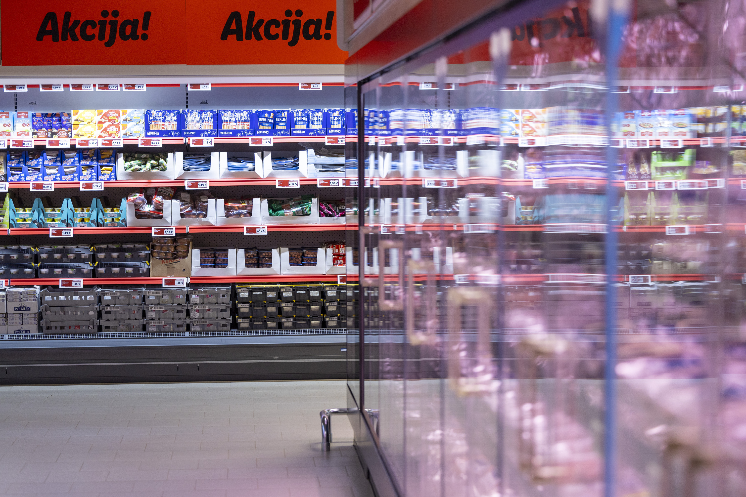 Velykų vaišės pigiau: „Lidl“ siūlo gausų šventinį stalą