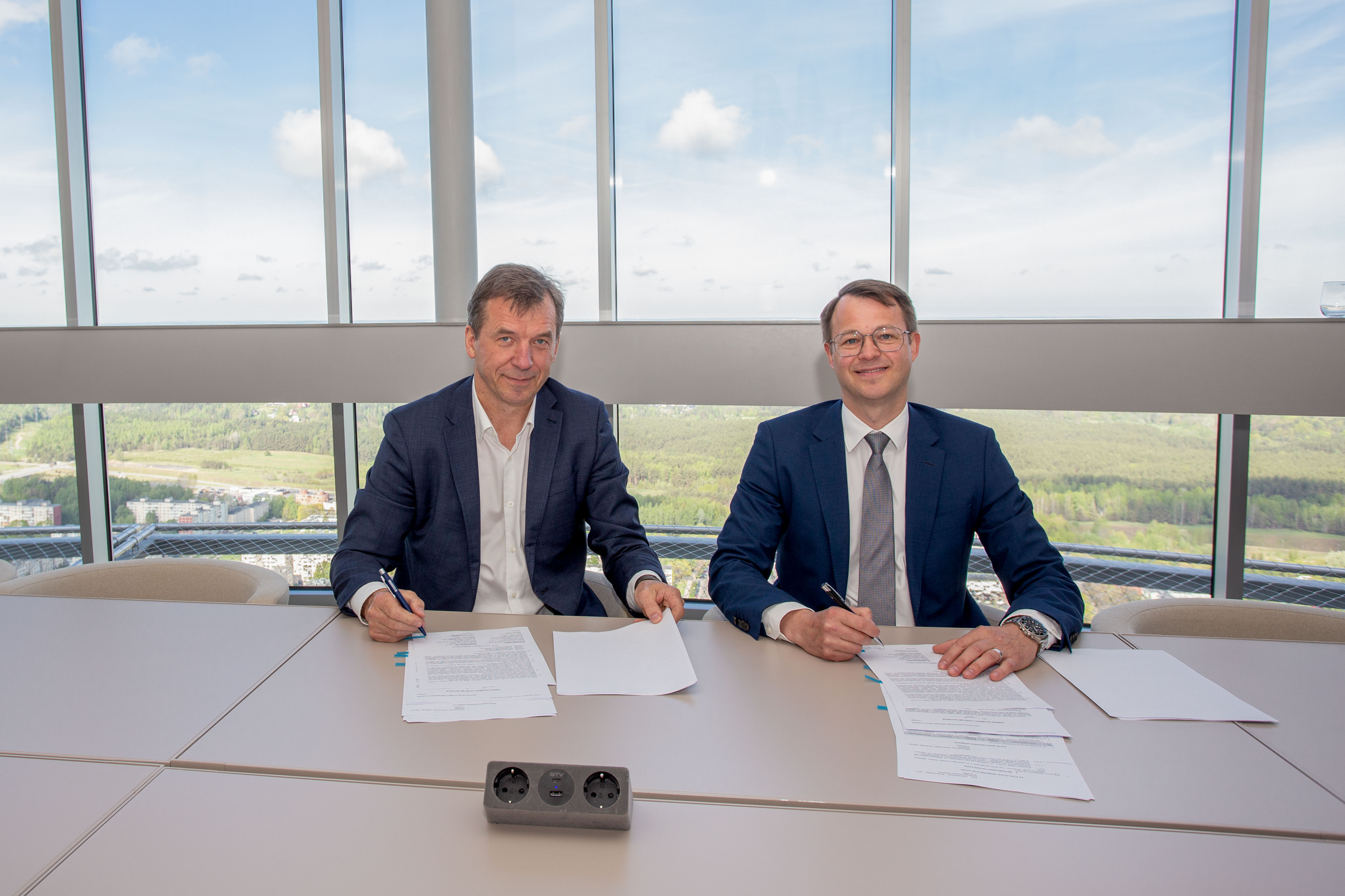 Lithuania Secures Data for New Electronic Road Toll System in €4.5 Million Deal